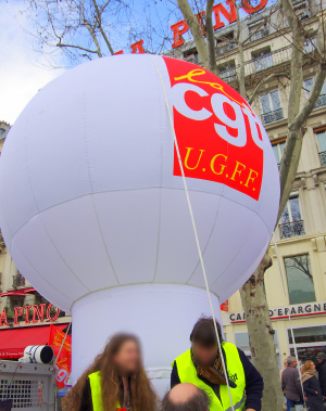montgolfière publicitaire forme boule
